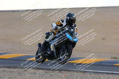 media/Oct-03-2022-Moto Forza (Mon) [[5f077a3730]]/Beginner Group/Session 5 (Turn 12)/